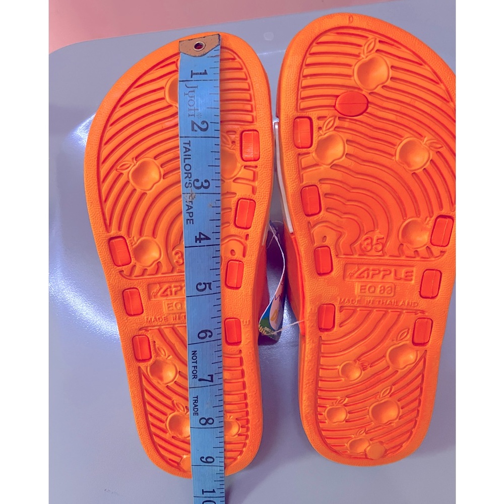 Bright orange colour rubber slippers for little princess by brand Apple Size 35 - Picture 7 of 8